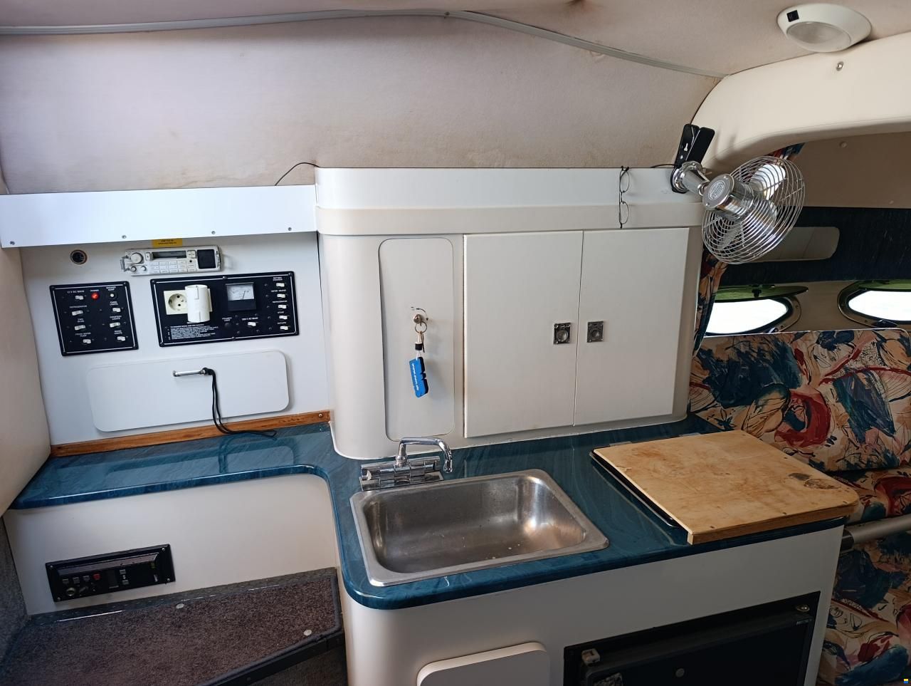 Crownline 765 Bayside
