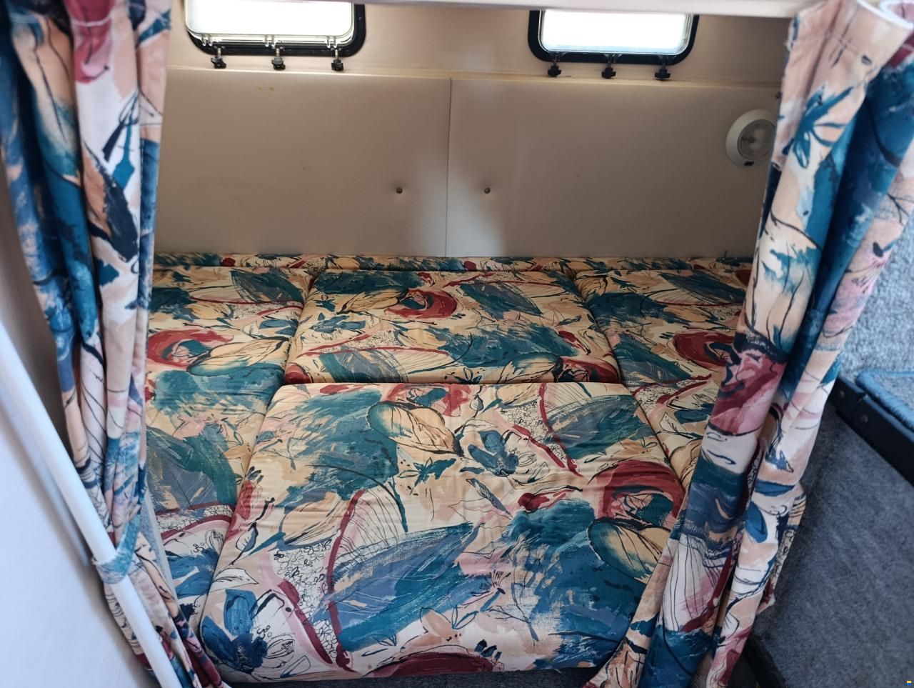 Crownline 765 Bayside