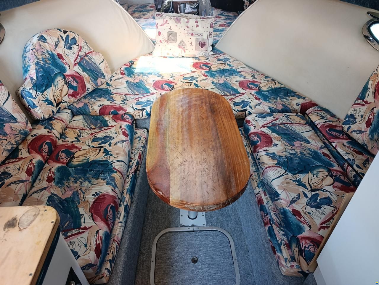 Crownline 765 Bayside