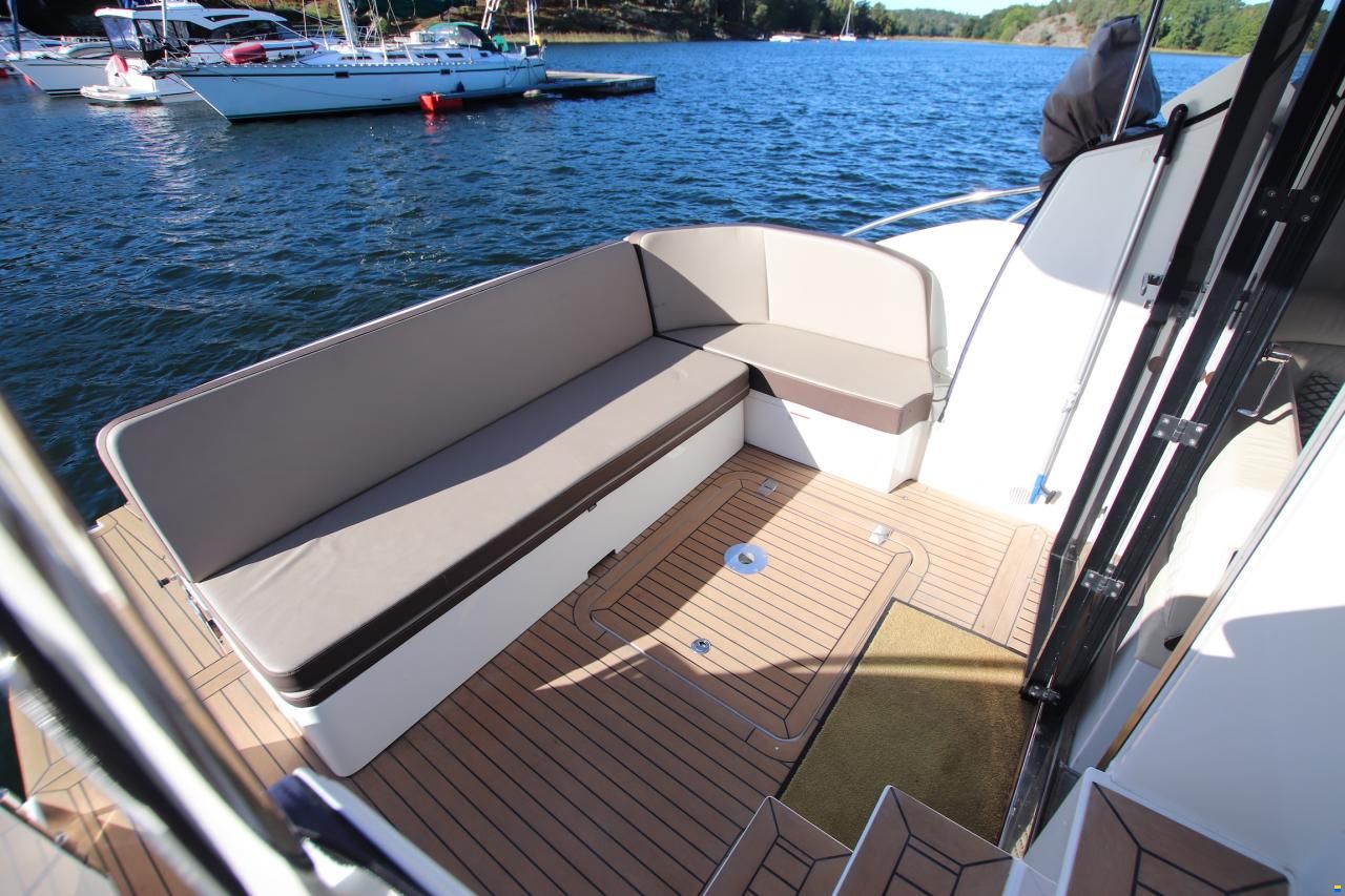 Galeon 360 Fly