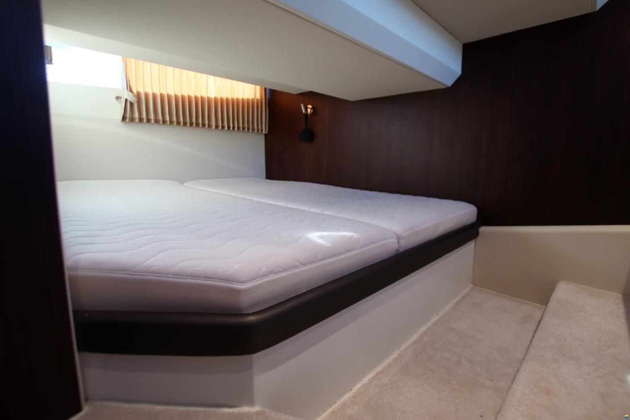 Galeon 360 Fly