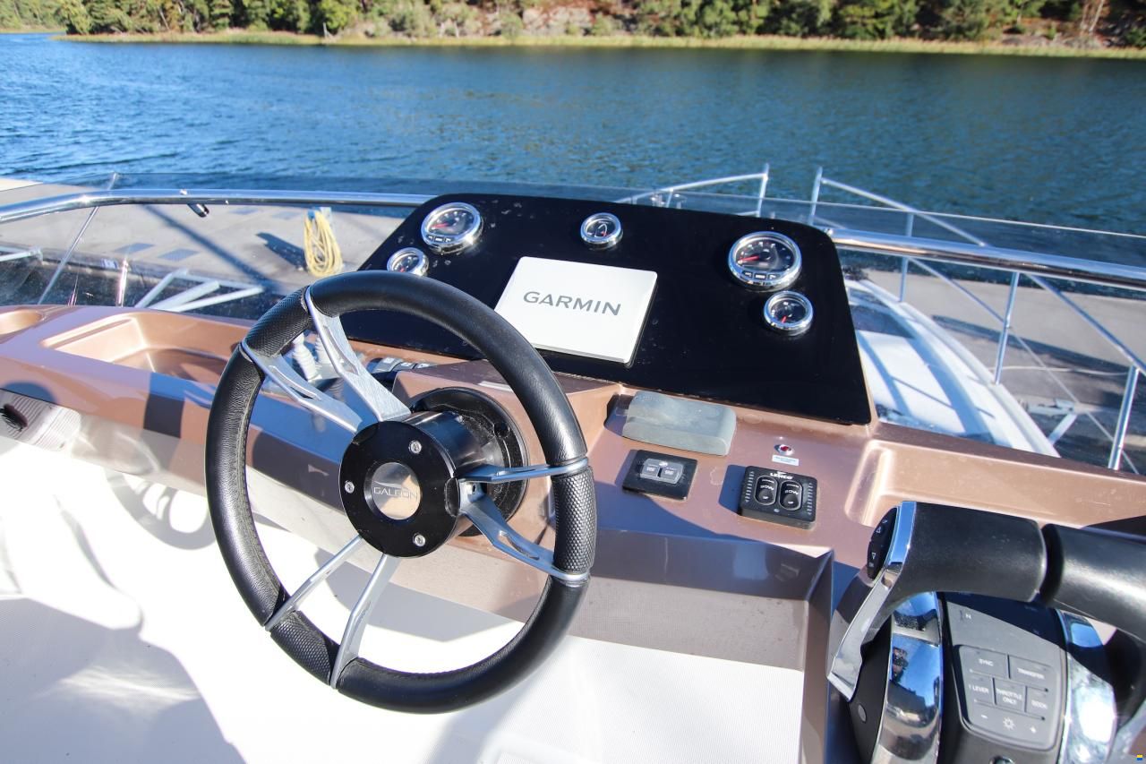 Galeon 360 Fly