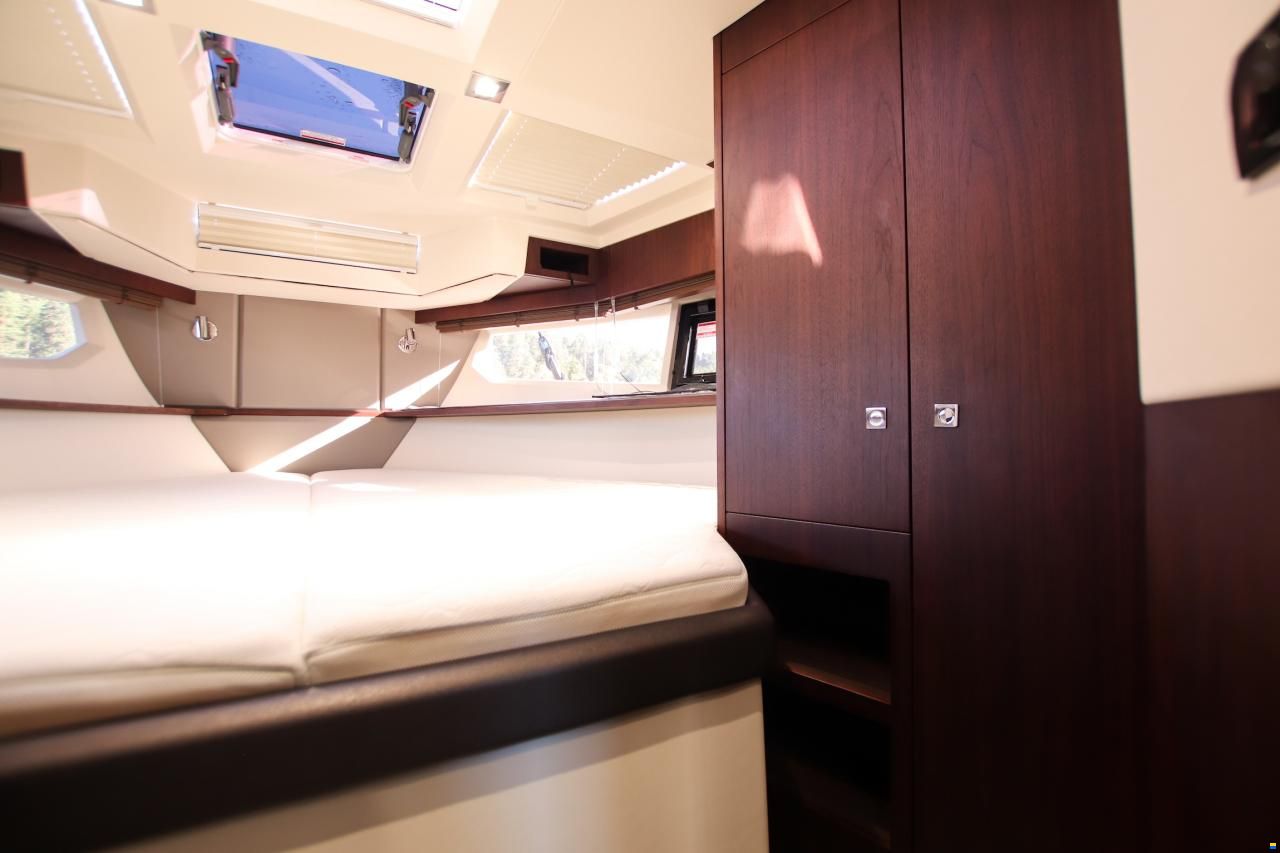 Galeon 360 Fly