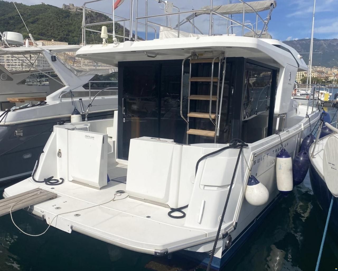 Beneteau Swift Trawler 30