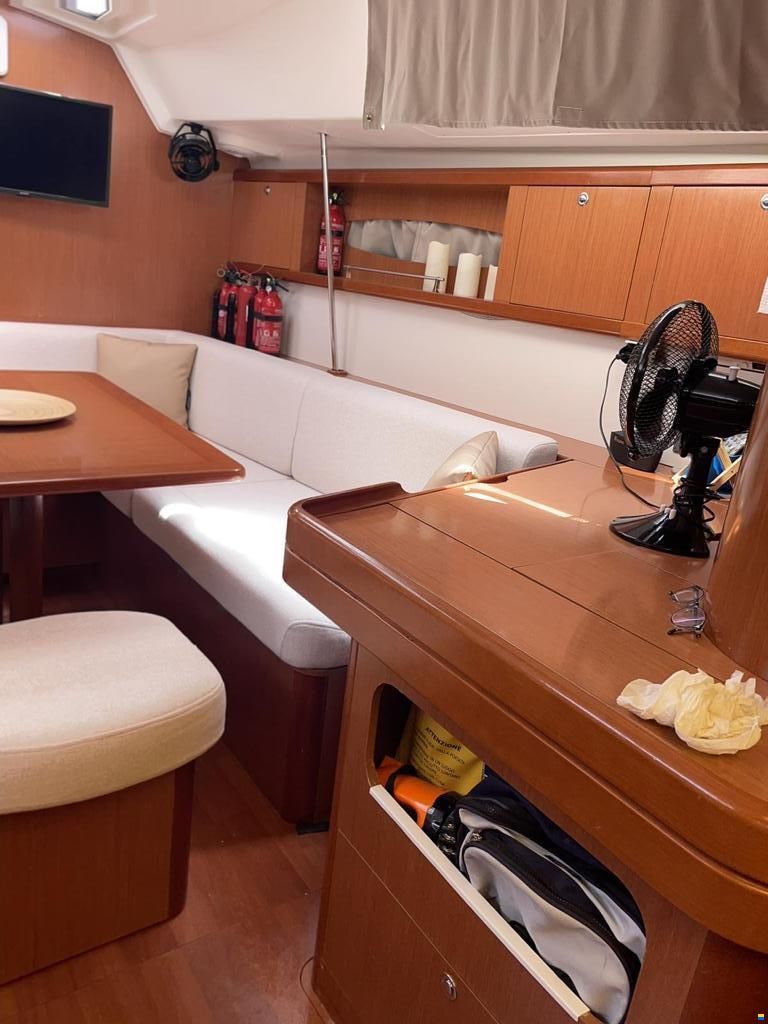 Beneteau Oceanis 46