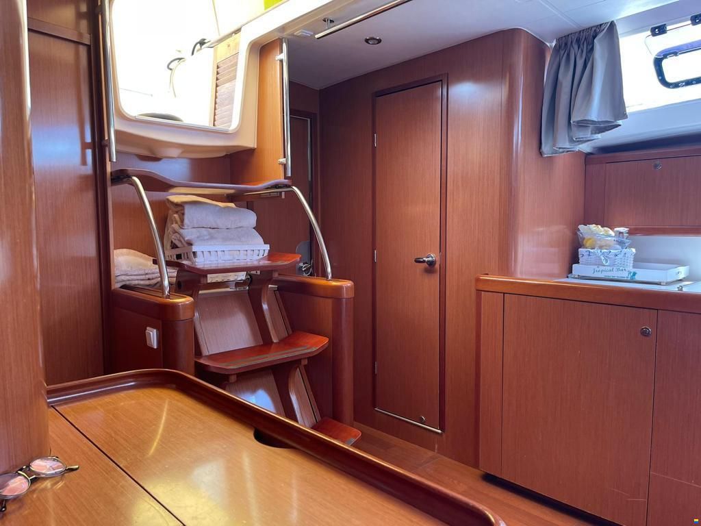 Beneteau Oceanis 46