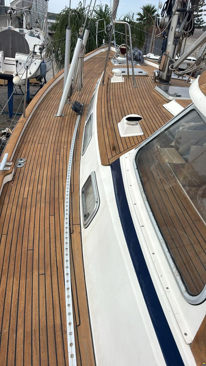 Hallberg-Rassy HR 45