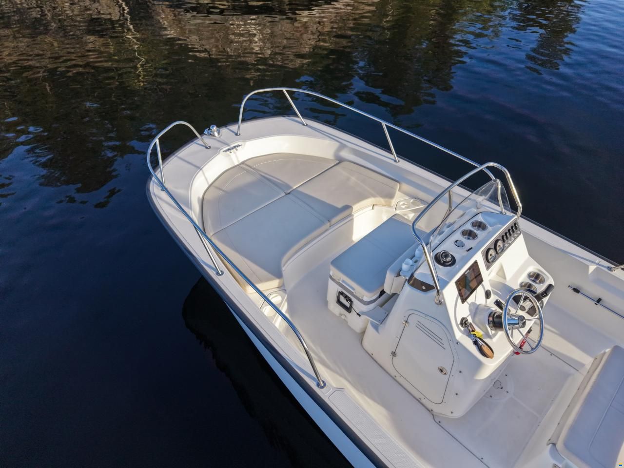 Boston Whaler 190 Montauk