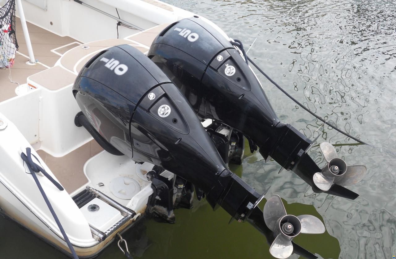 Striper 2605 CC O/B