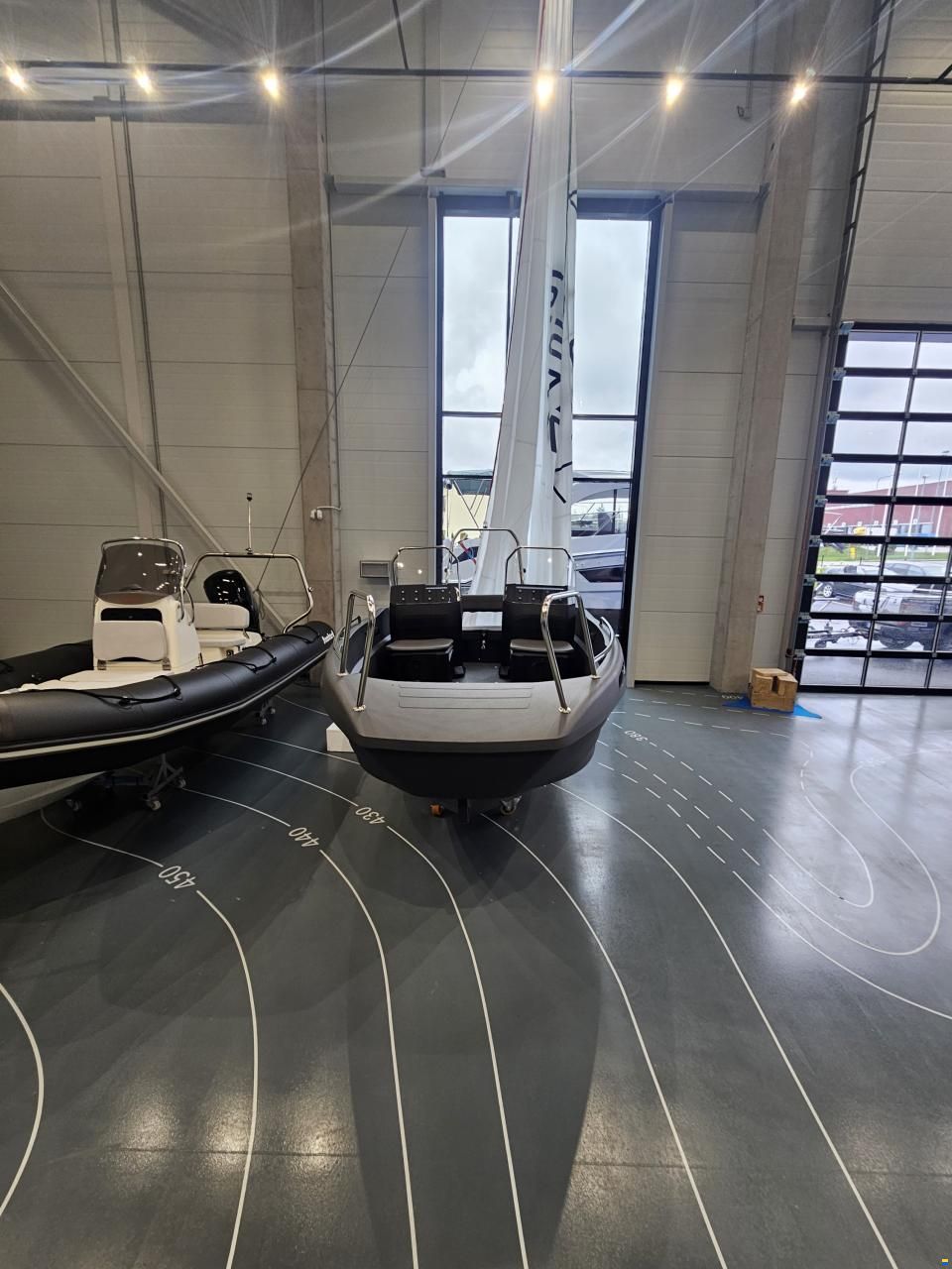 Pioner 16 EXPLORER AE