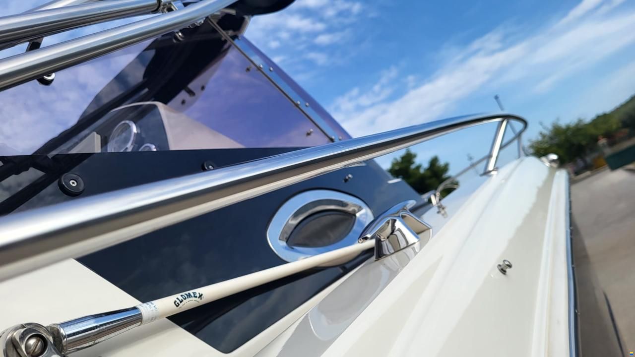 Atlantic Marine Sun Cruiser 730 DC