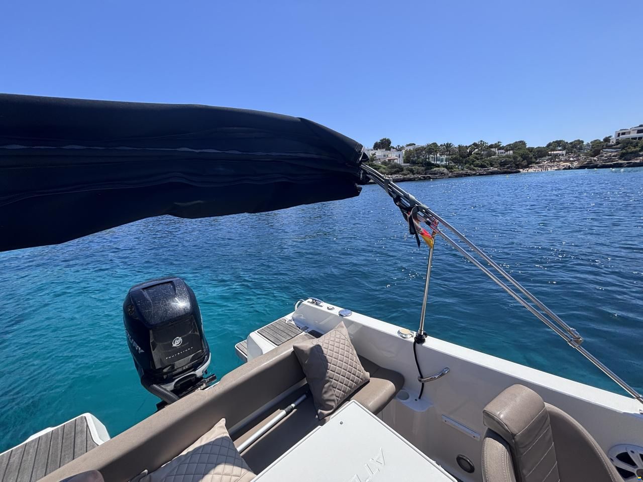 Atlantic Marine Sun Cruiser 730 DC