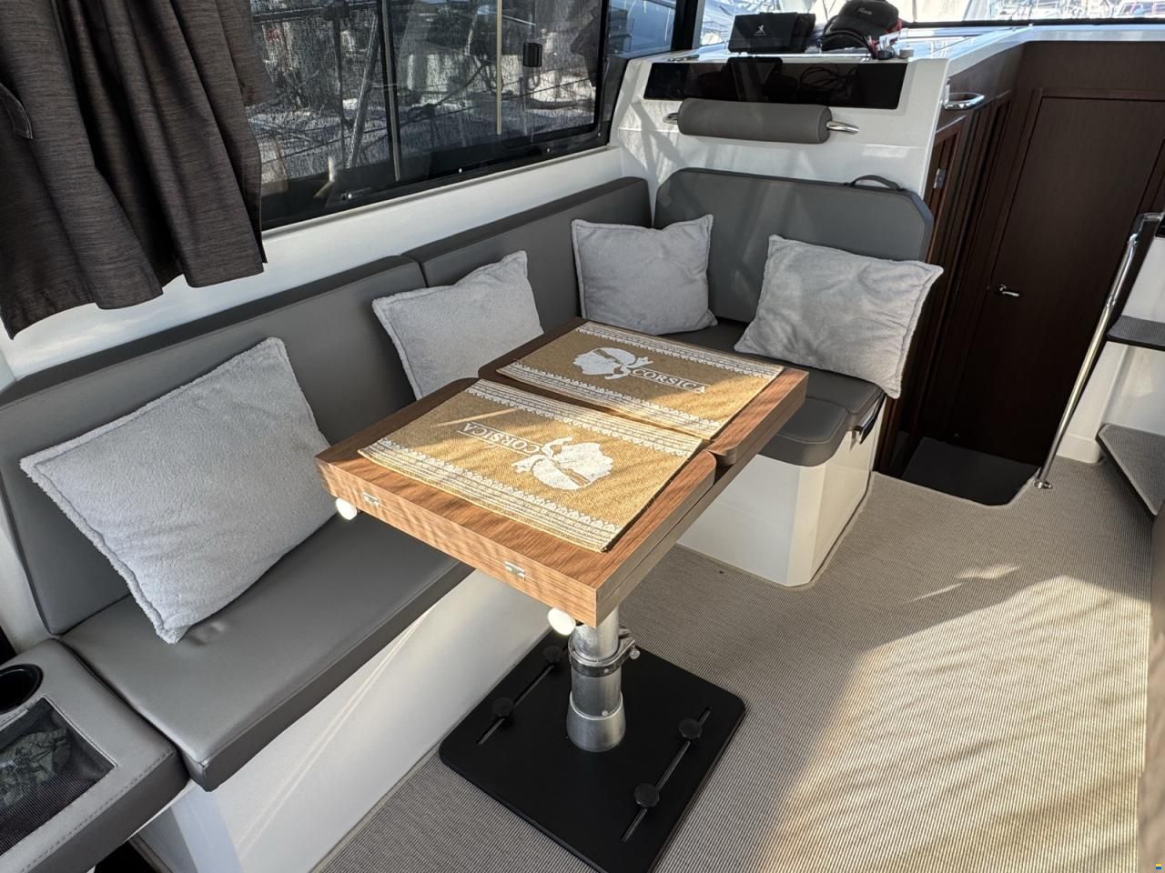 Beneteau Antares 11 Fly