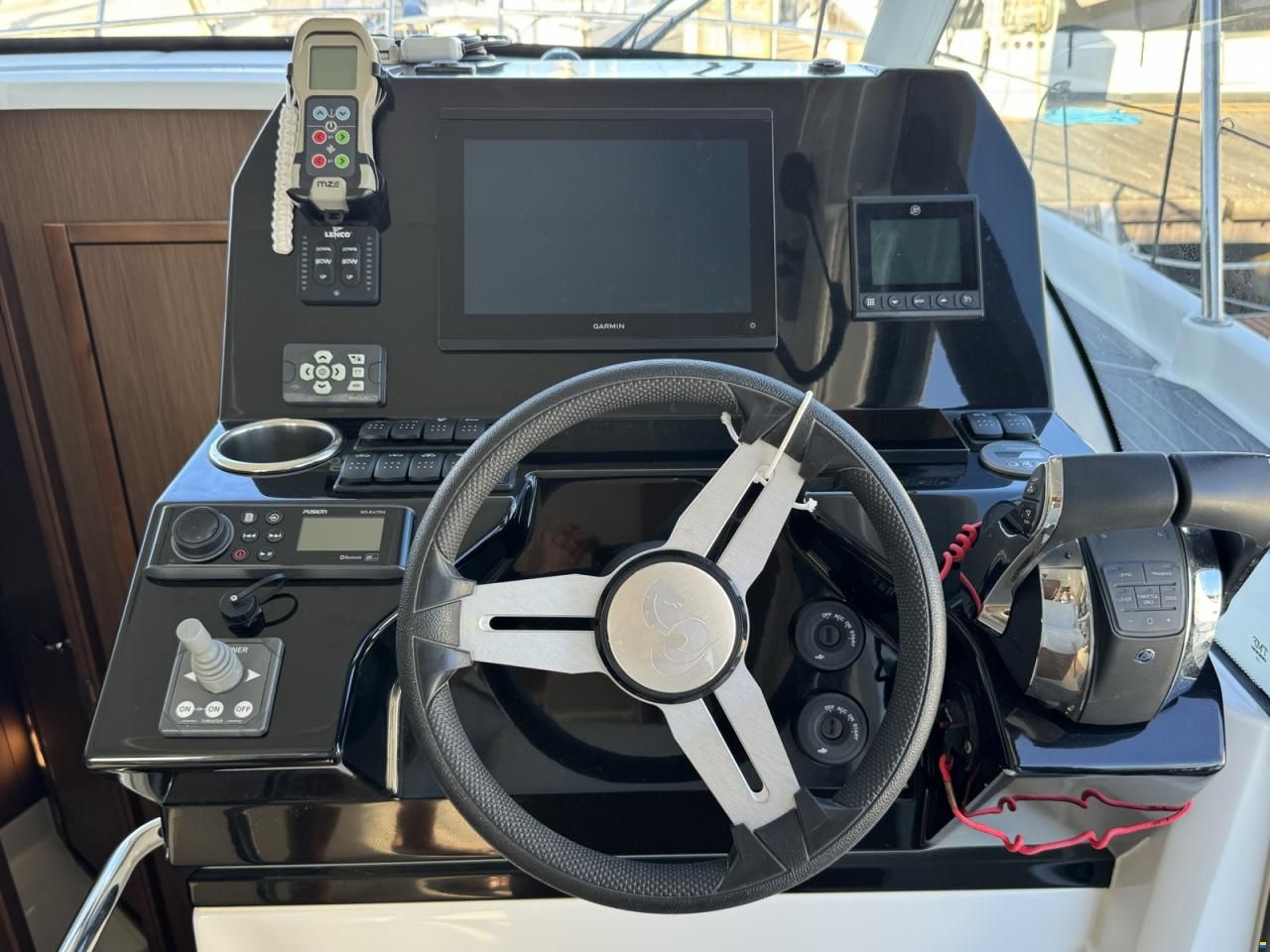 Beneteau Antares 11 Fly