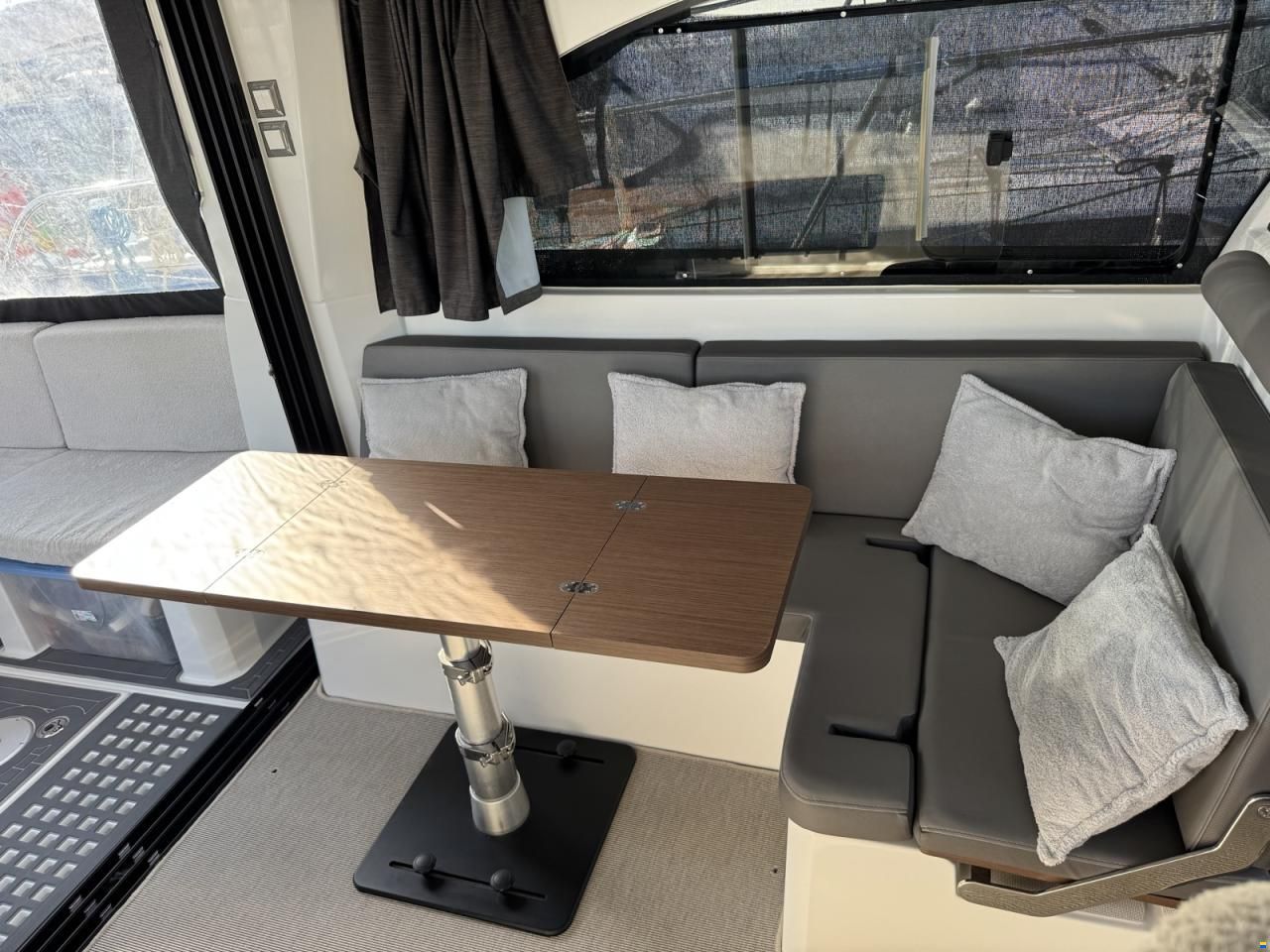 Beneteau Antares 11 Fly