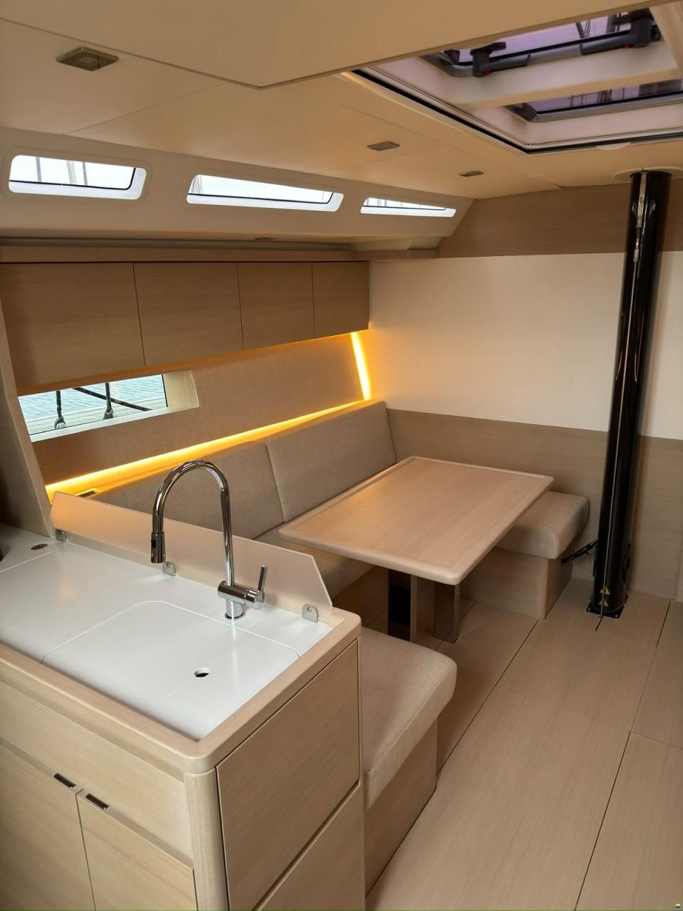 Solaris 44