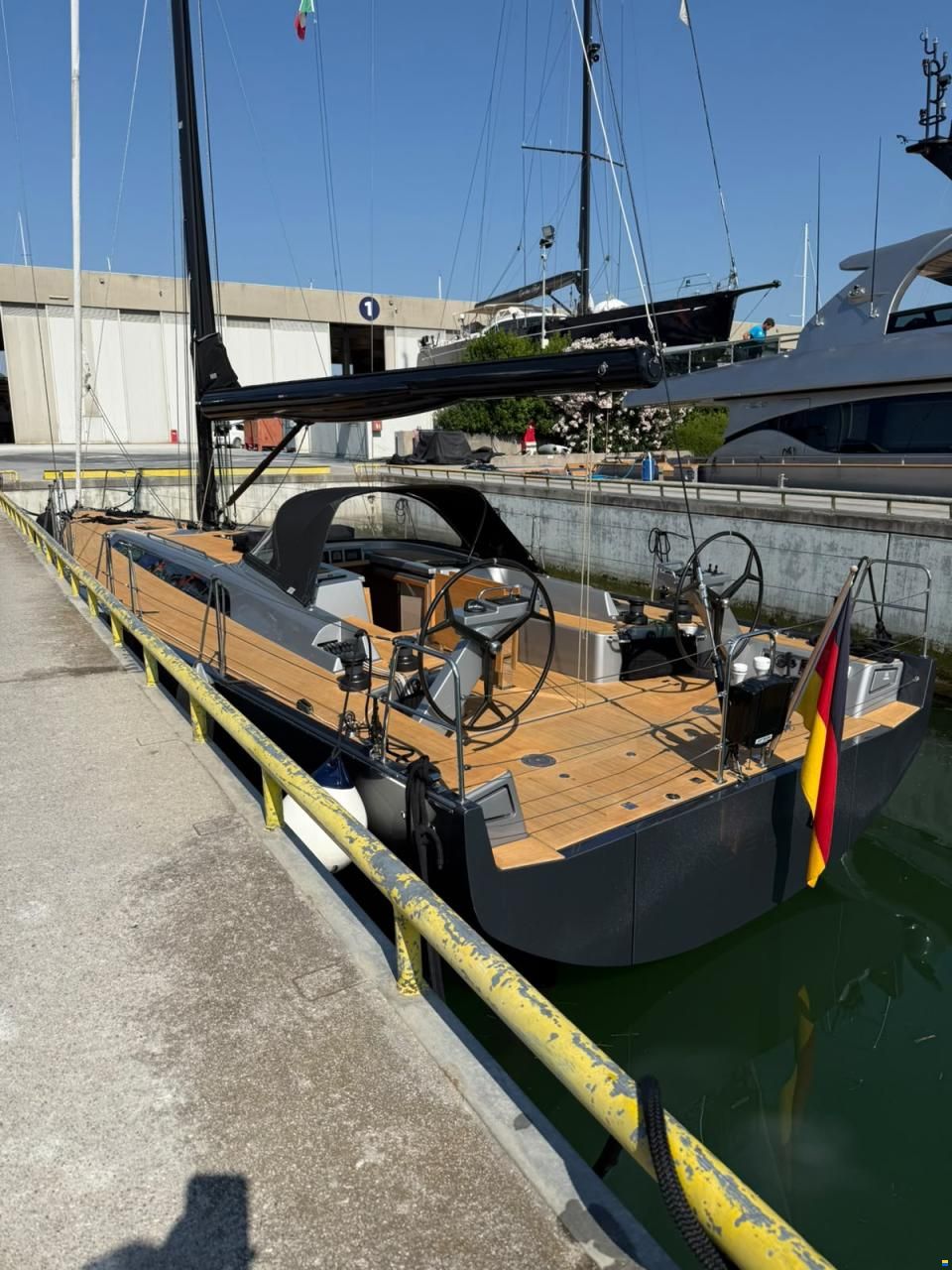 Solaris 44