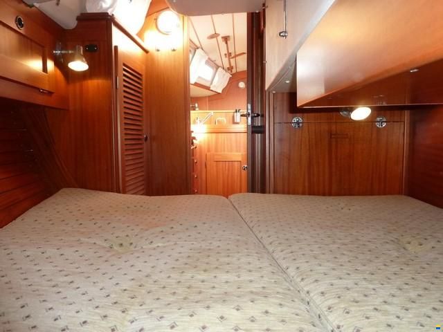 Hallberg-Rassy 34