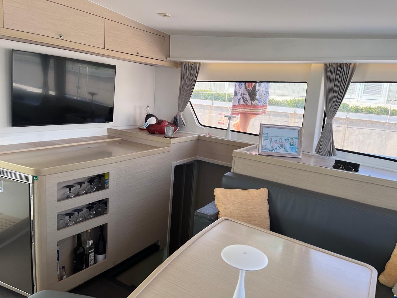 Lagoon 42