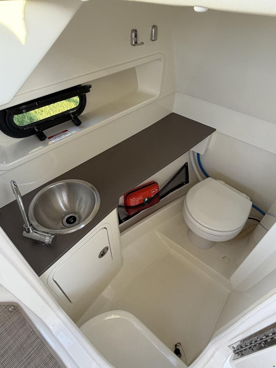 Sea Ray SDX 270