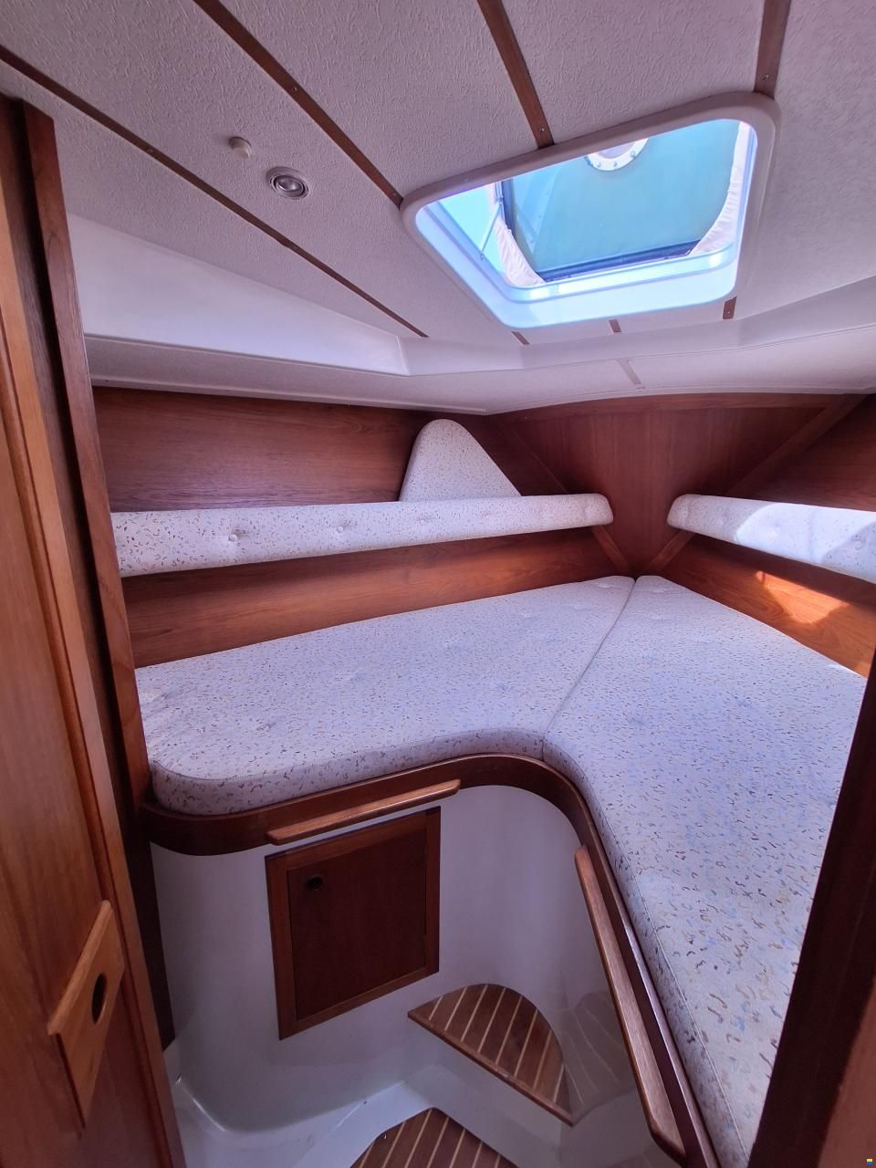 Nauticat 32