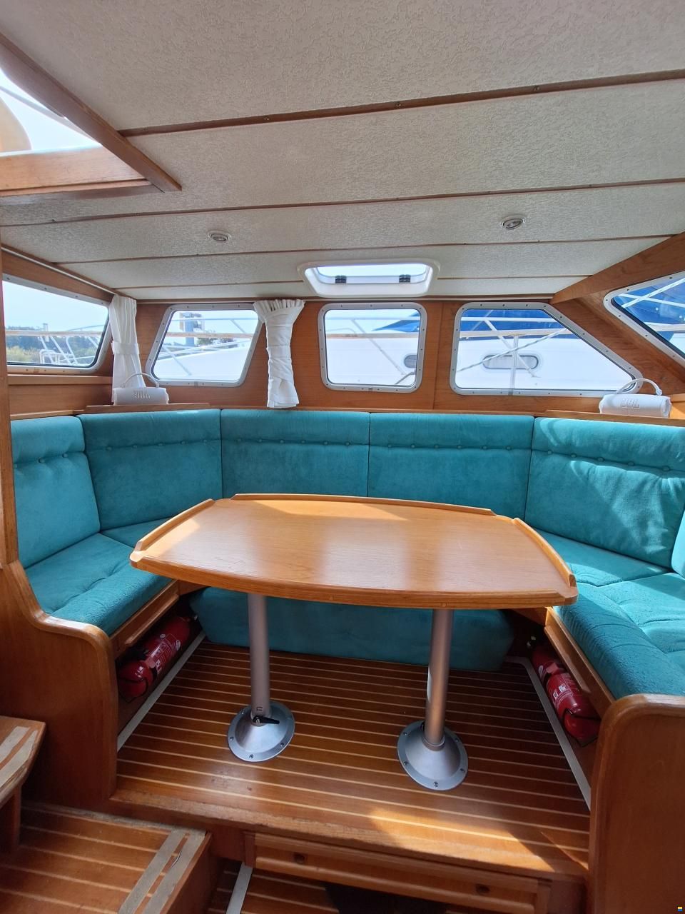 Nauticat 32