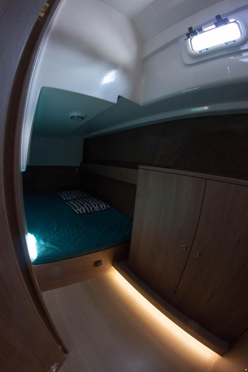 Nautic Neon 990