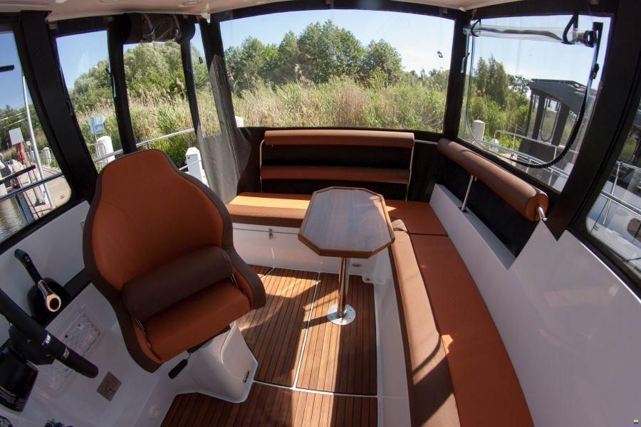 Nautic Neon 990
