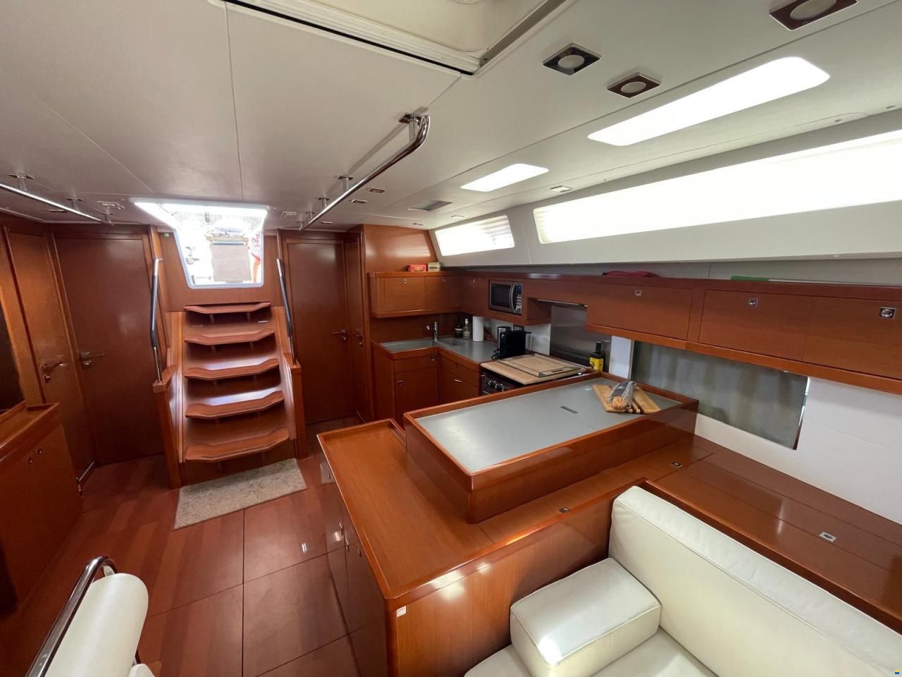 Beneteau Oceanis 55