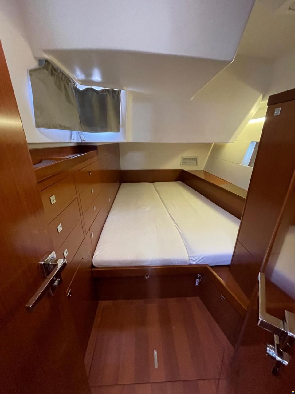 Beneteau Oceanis 55