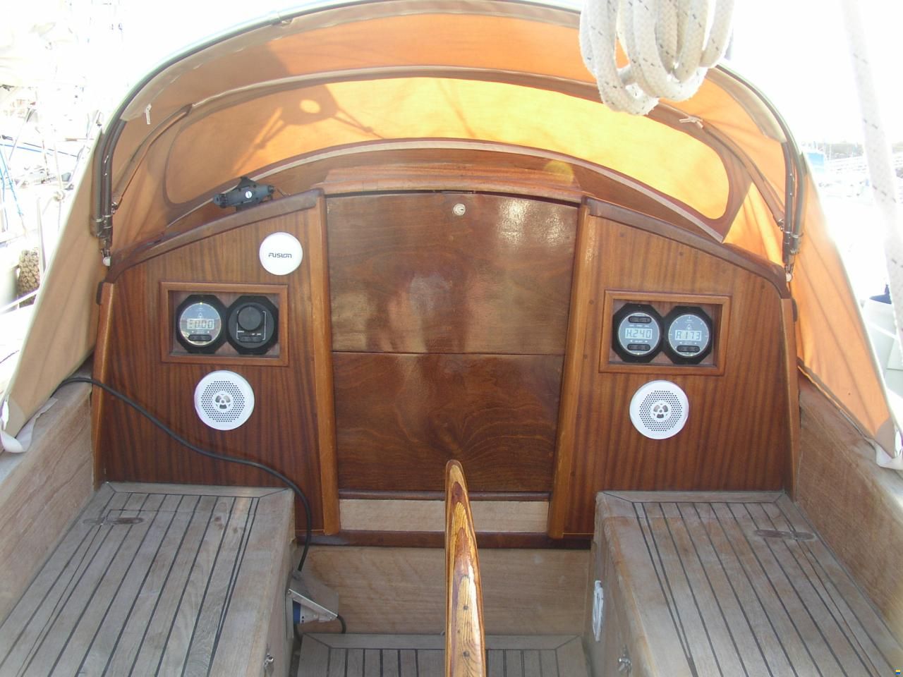 Huisman Avenir