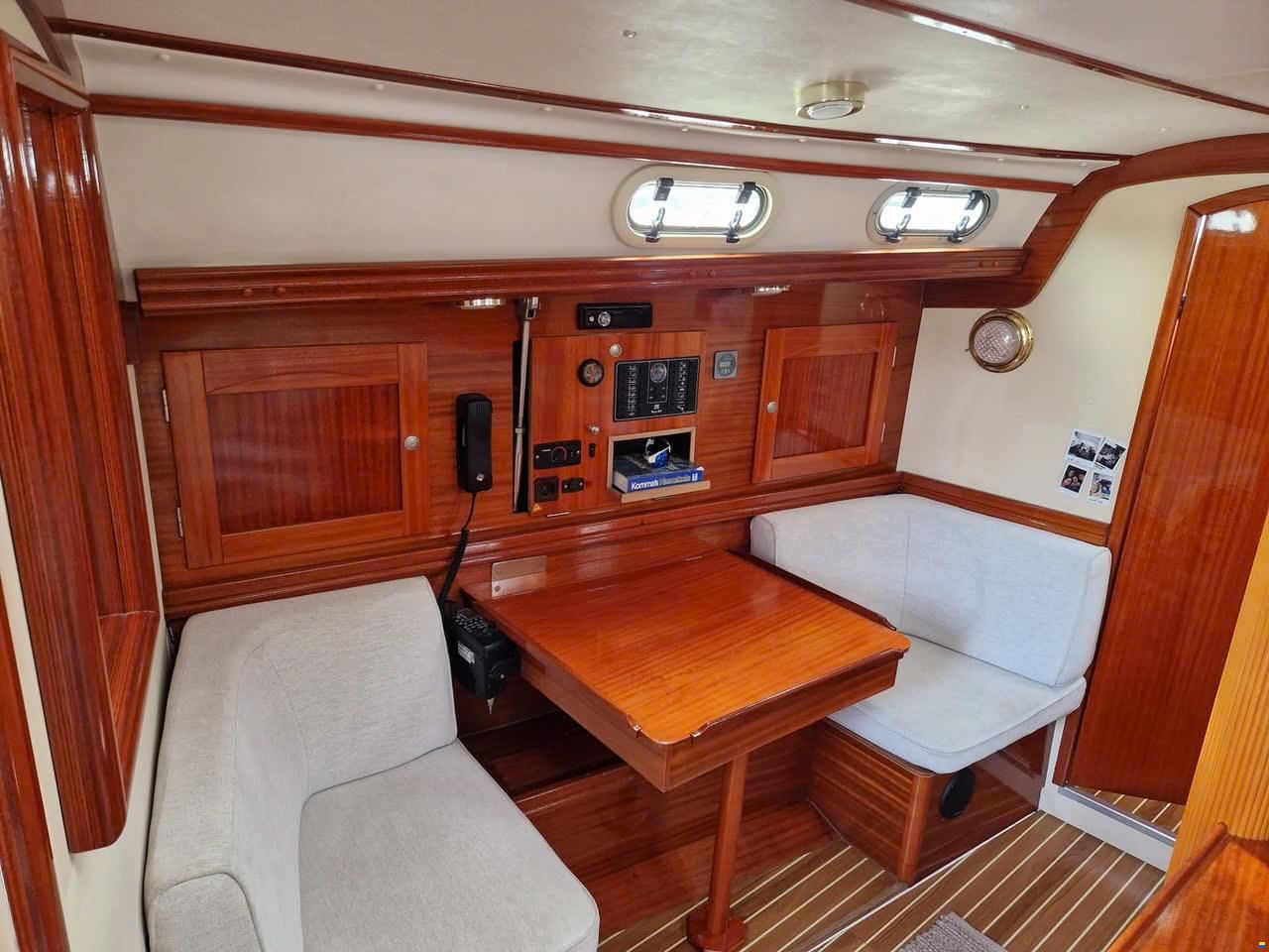 Hanse 371