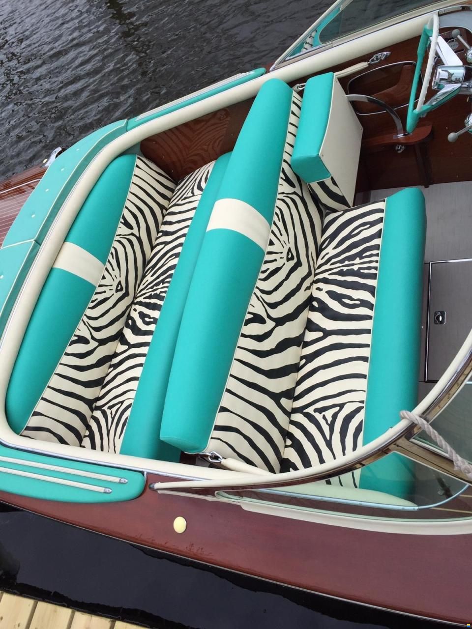 Riva Tritone