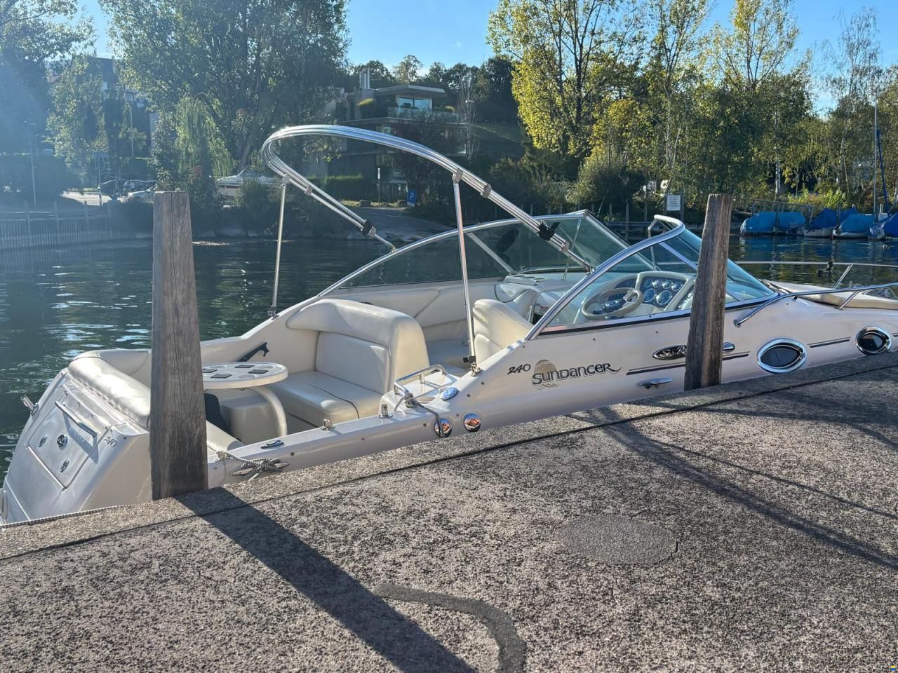 Sea Ray 240 Sundancer