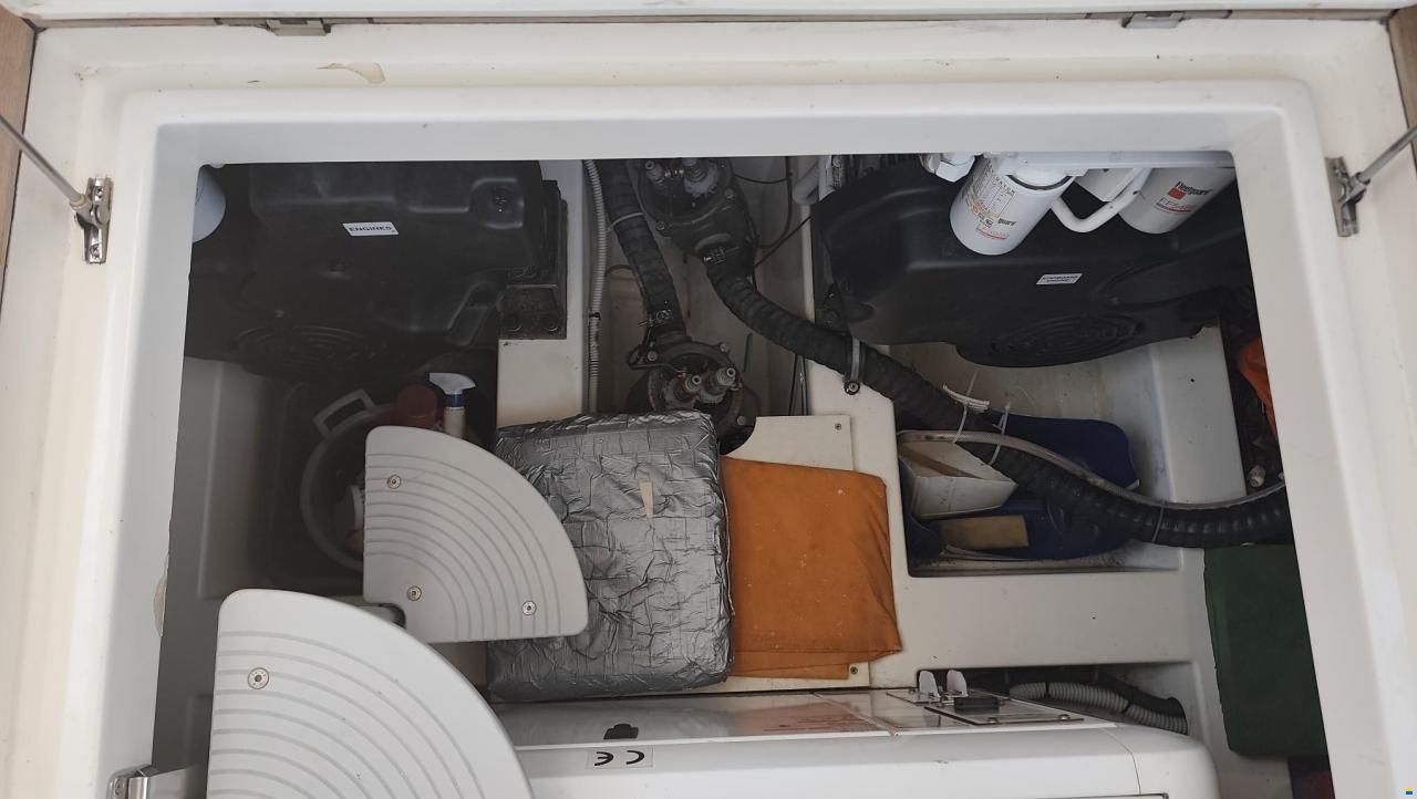 Azimut 43
