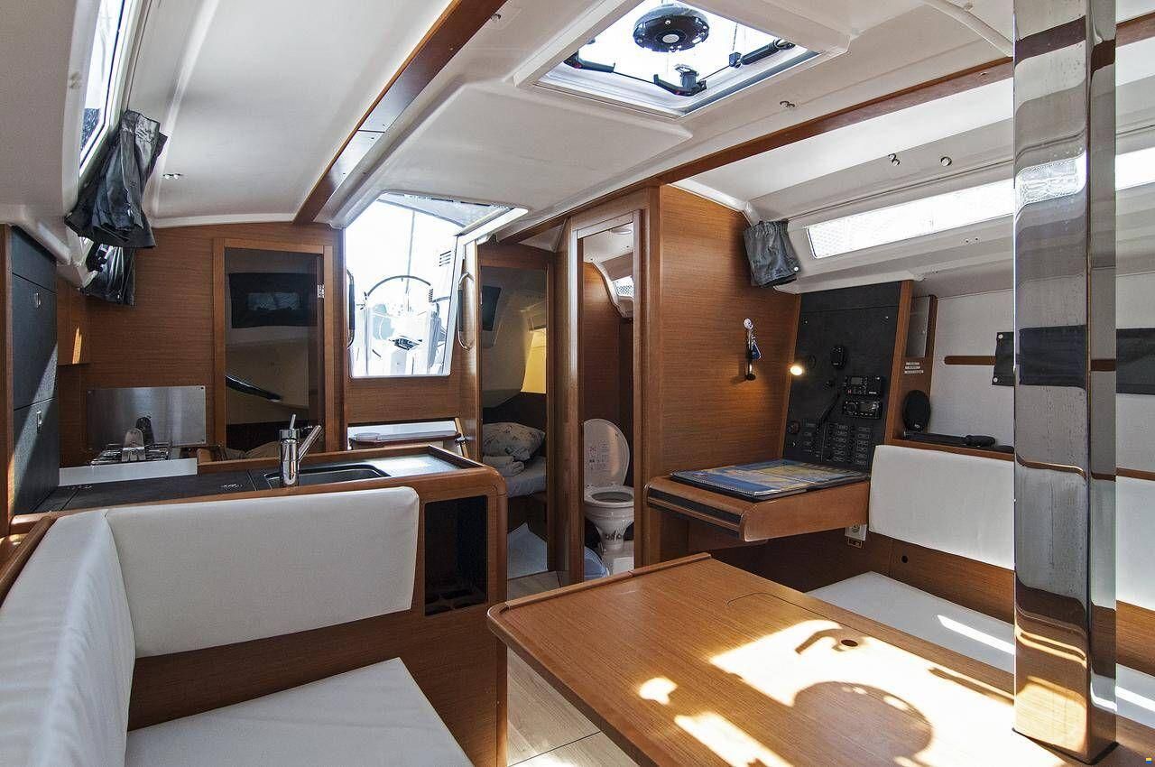 Jeanneau Sun Odyssey 349