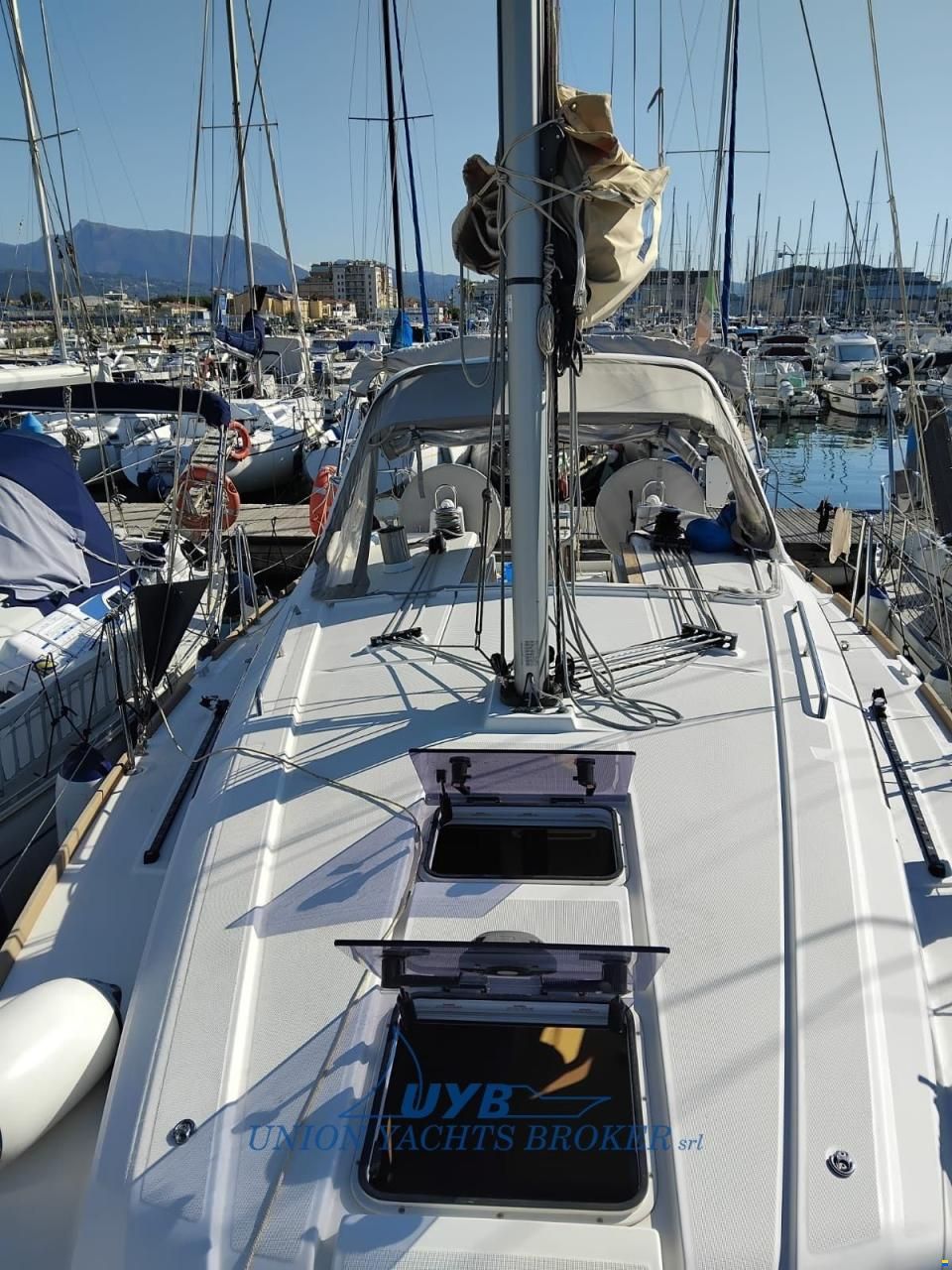 Beneteau OCEANIS 35 Sail Away