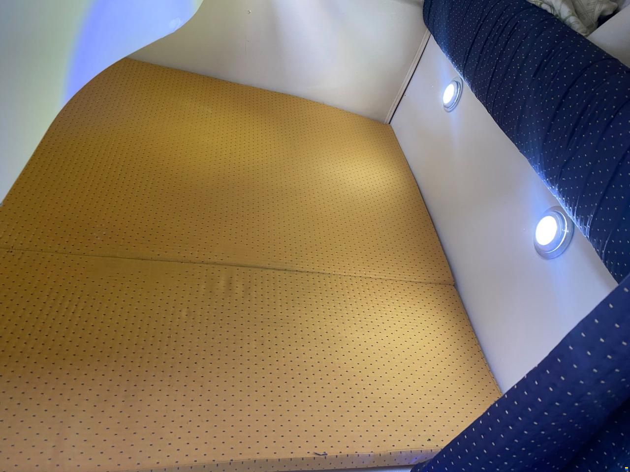 Saver 690 cabin