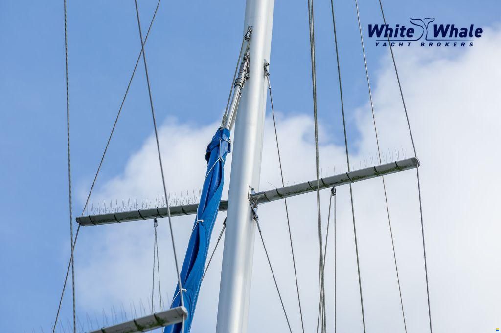 Pieter Beeldsnijder Stagzeil schoener custom built refit