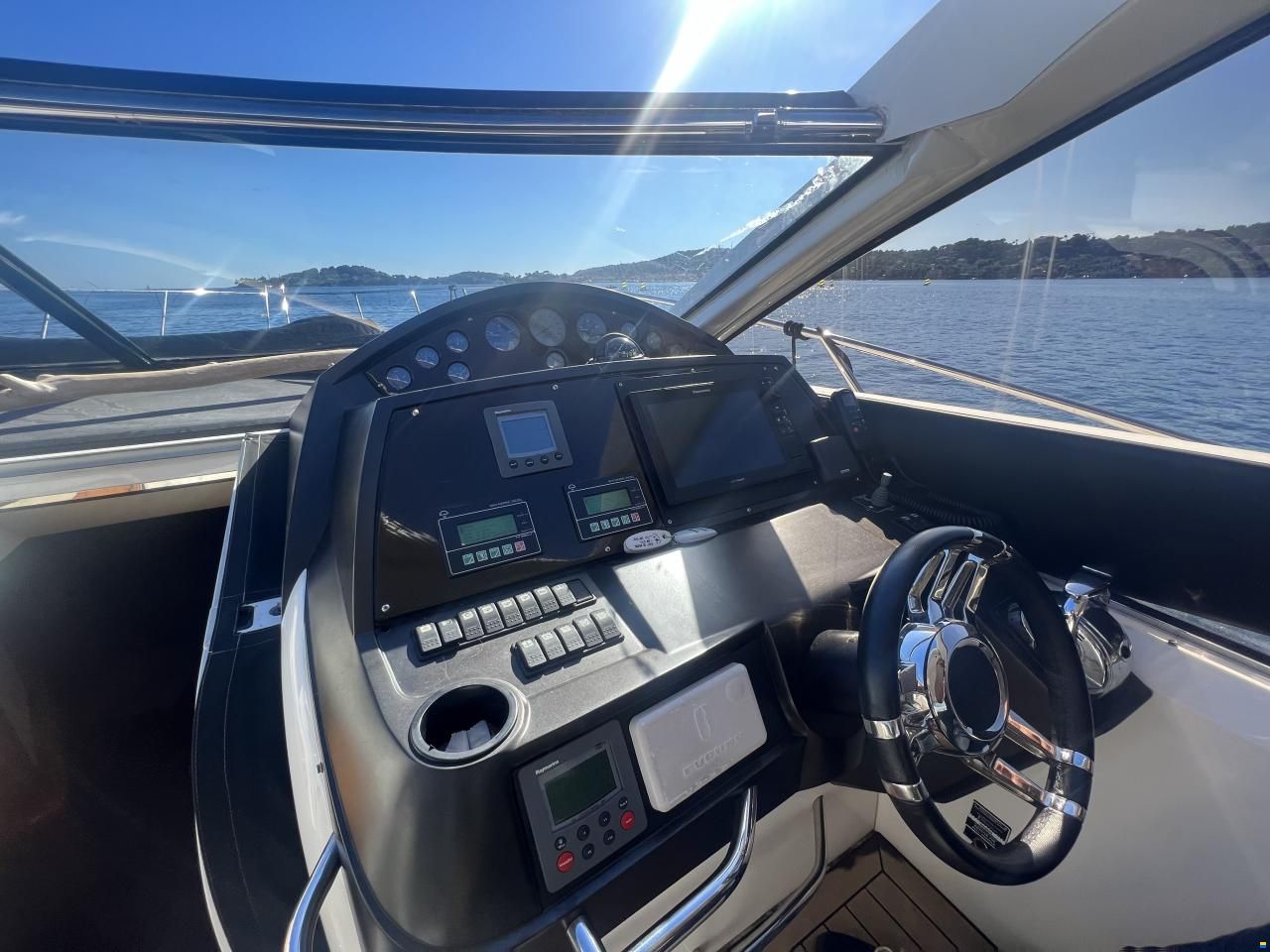 Sunseeker Portofino 53