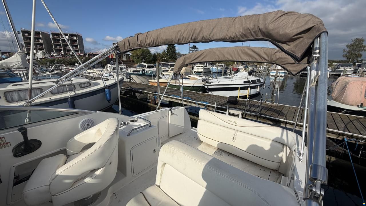 Sea Ray Sundancer 260