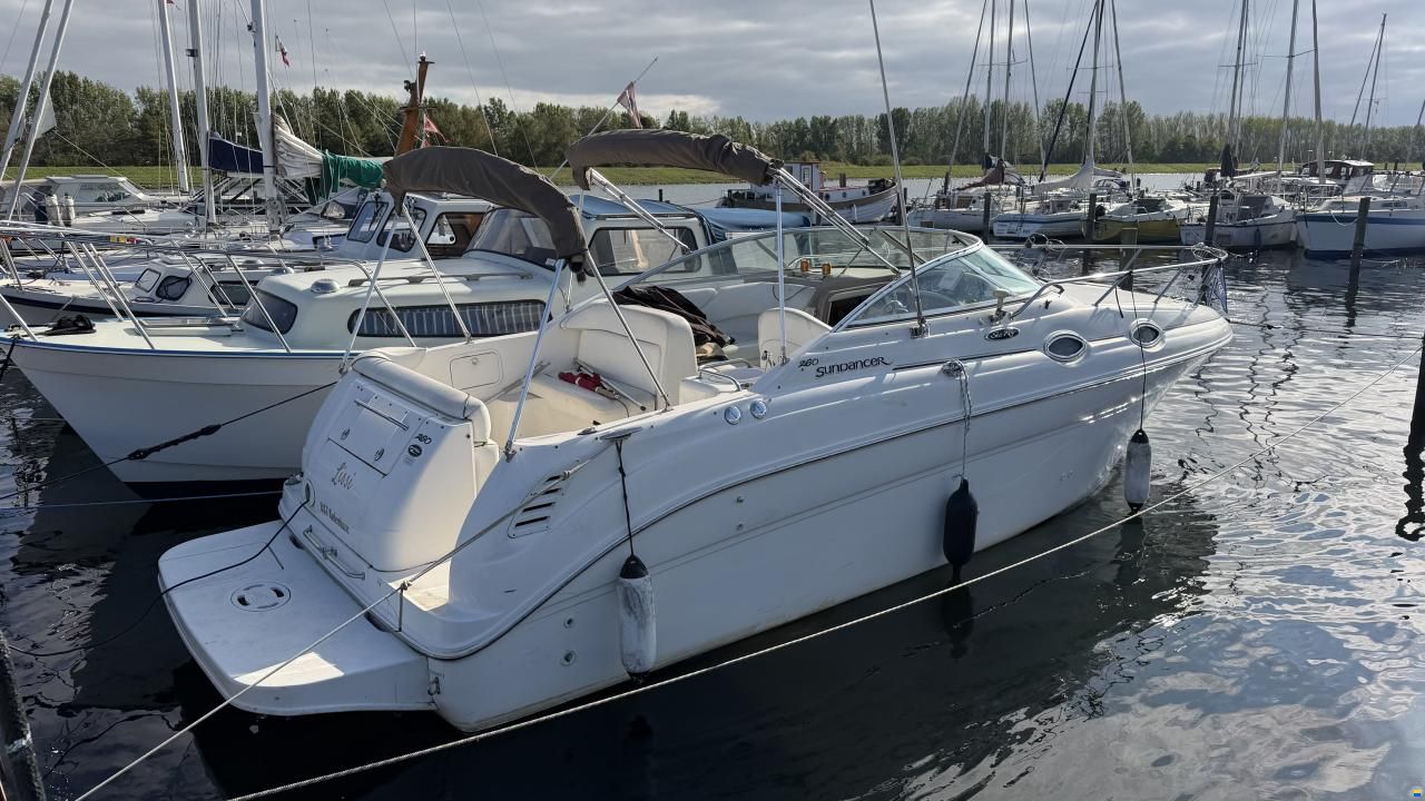 Sea Ray Sundancer 260