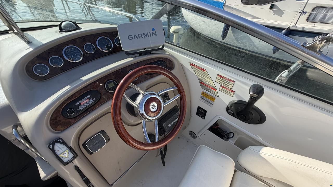 Sea Ray Sundancer 260