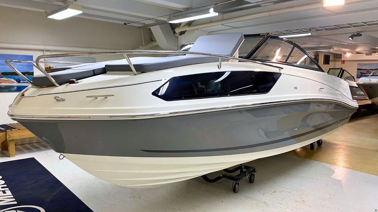 Bayliner VR6 Cuddy