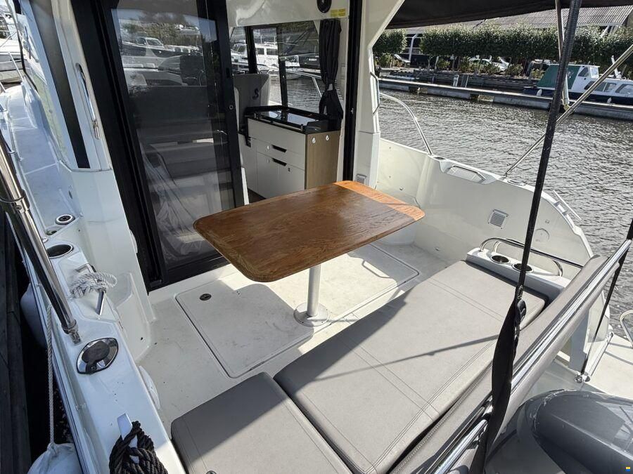 Beneteau Antares 9