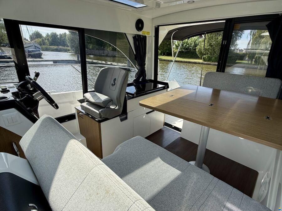 Beneteau Antares 9