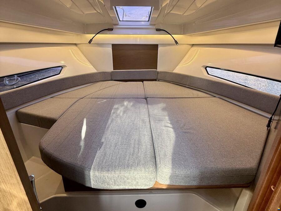 Beneteau Antares 9