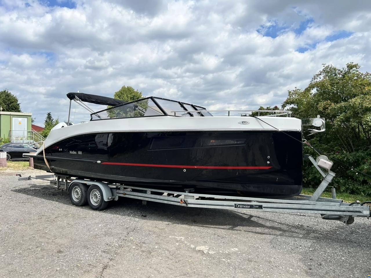 Maxima 800 Cabin