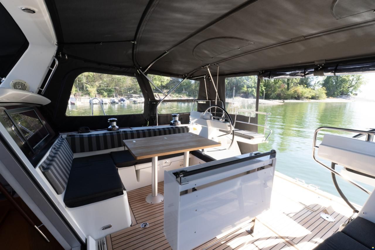 Beneteau Sense 50