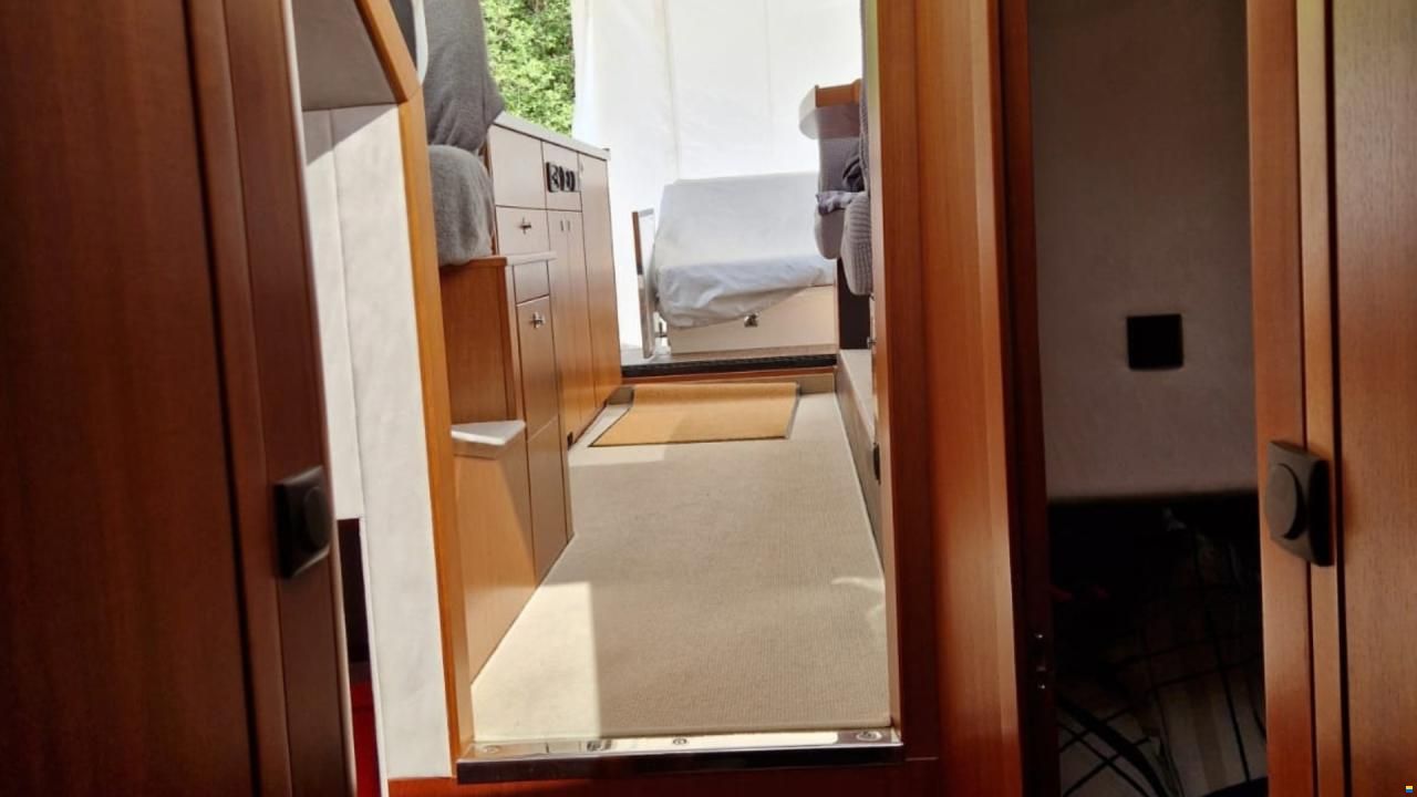 Galeon 350 HTC